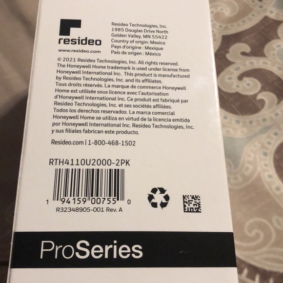 Honeywell T4 Pro Smart Thermostat, new in box - Picture 4 of 5